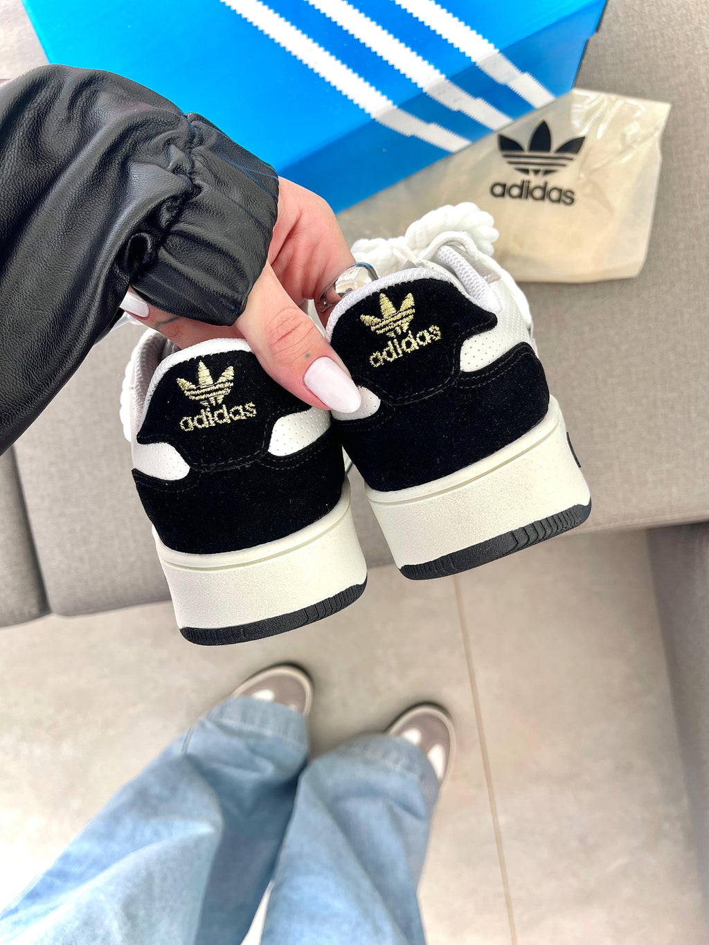 Tênis Adidas ADS-306